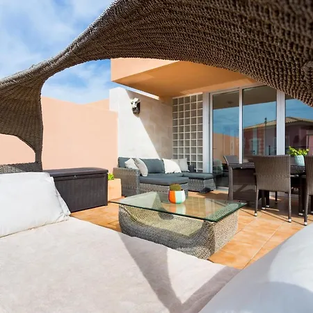 Modern House With Private Swimming Pool