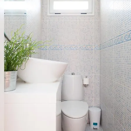 Modern House With Private Swimming Pool Vakantiehuis *