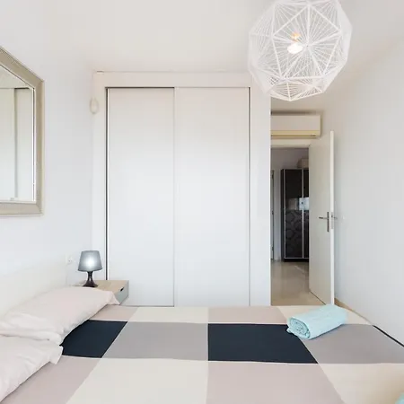 Modern House With Private Swimming Pool Эль-Медано