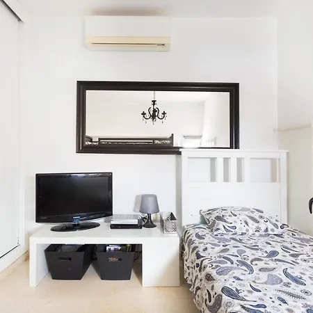 Modern House With Private Swimming Pool