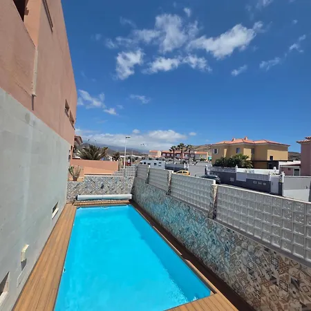 Modern House With Private Swimming Pool Semesterbostad