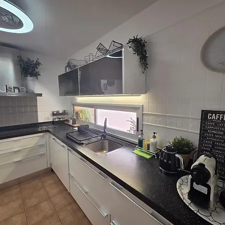 Semesterbostad Modern House With Private Swimming Pool *