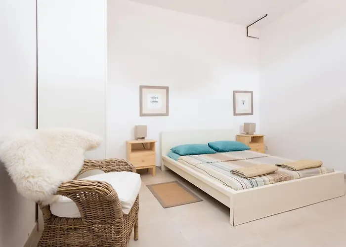 Modern House With Private Swimming Pool Сasa de vacaciones *