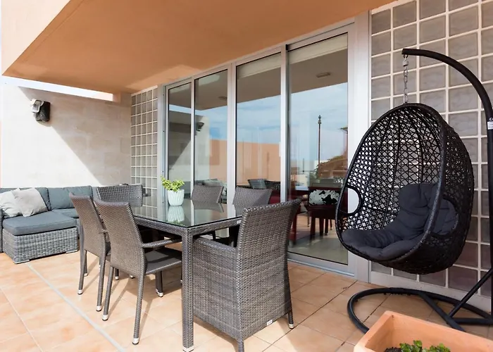 Сasa de vacaciones Modern House With Private Swimming Pool *