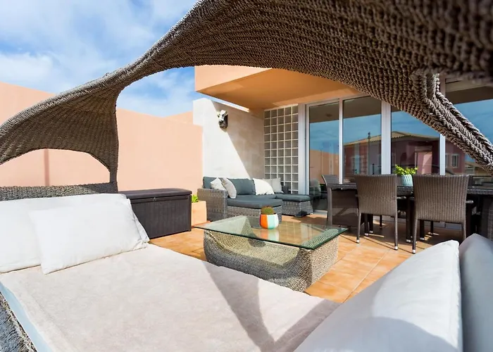 Modern House With Private Swimming Pool