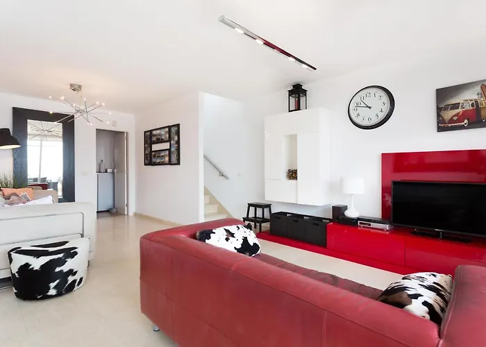 Modern House With Private Swimming Pool Σπίτι διακοπών Ελ Μέντανο